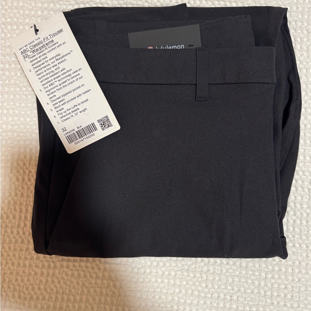 Men’s Lululemon Black ABC Classic Fit pant